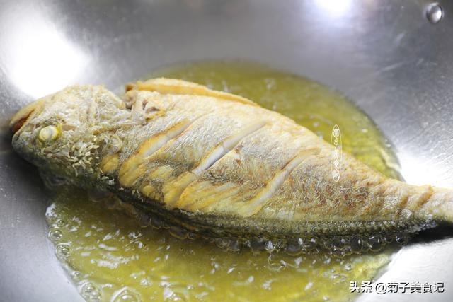 黄鱼和黄花鱼有什么区别 2026年黄鱼和黄花鱼有什么区别两种是一种鱼吗