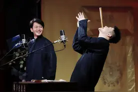 孟周搭档十周年，团餐像极了婚宴现场，伴郎团唯独少了老秦何九华图片