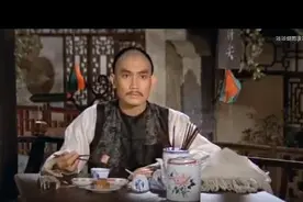 1977年的《乾隆下江南》，乾隆皇帝吃过的肴肉和蟹黄汤包图片