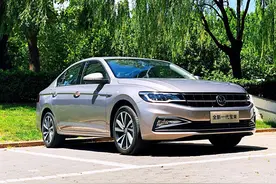 入门不到9万元，推新动力总成还换新车标，21款大众宝来上市了图片