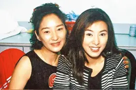 雪梨一家与姐姐米雪过母亲节，儿子像极了徐少强，女儿俏皮可爱图片