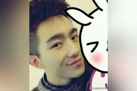 ​60岁富婆与30岁小伙结婚，婚后男子提一请求，富婆：办不到！图片