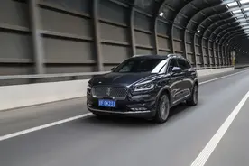 航海家：国产后降价8万！6缸+双涡轮！回头率超高图片