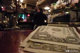 压死美国民众的小费：高级餐厅要25%小费，不给或少给感到丢脸图片