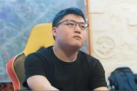 虎牙迎来新主播，6位数定制房间号意义非凡，人气太夸张了图片