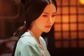张飞跟关羽都有女儿，为什么刘禅两娶张飞女儿偏偏不娶关羽女儿？图片