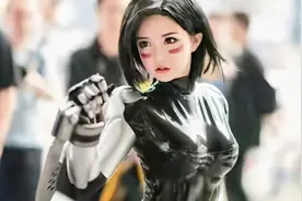 胶衣Cos显身材，但弊端也很多，不少人对这些事有误会图片