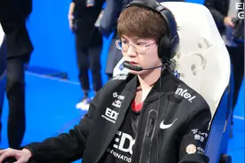 LOL永久道具宝箱比惨大会来袭！欧皇开出159元女主播，非酋：酸了图片