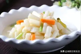 夏日必备凉菜之酸辣藕尖，清热解暑又开胃下饭，酸辣脆嫩特别好吃图片