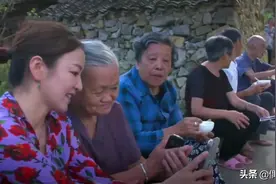 周迅古村直播，意外发现老人长寿秘诀，这样的环境想生病都难图片