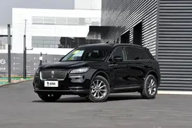起步就是2.0T的豪华品牌入门SUV，带你看林肯冒险家图片