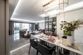 参观中海十里观澜129四房两厅两卫一储样板间图片