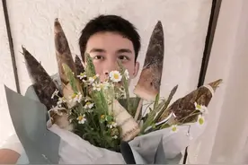 吴磊把粉丝送的笋炒着吃了，盘点明星收到的美食图片