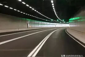 港珠澳大桥隧道46米深，万一漏水了怎么办？看完不禁竖起了大拇指图片