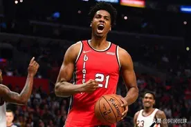 深度|大器晚成又如何?开拓者队内线大闸哈桑-怀特塞德为自己正名图片