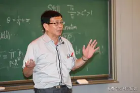 当年宁可在美国端盘子，也不当中国教授的数学天才，晚年却想回国图片