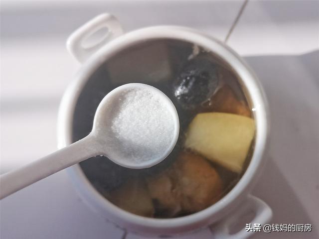 花胶灵芝汤的功效与禁忌 2026年花胶灵芝汤的功效与禁忌症