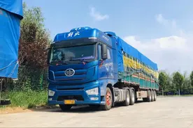 40万的解放J7载货车 绥化车主从新疆运西瓜到济南，你猜运费多少？图片
