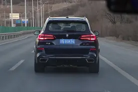 它为百公里加速5.5s的运动型SUV——2021款宝马X5带来了丰富的驾驭激情吗？图片