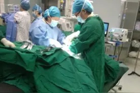 “如果手术出现意外，一定要保我！”产妇的自保，其实是一种无知图片