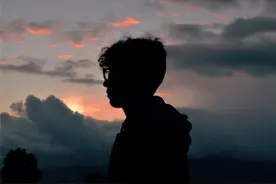 女人背叛回头，还会对情人旧情复燃吗？图片