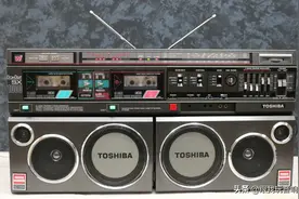 日本进口收音机、录音机，东芝公司RT-sx1000便携式音响图片