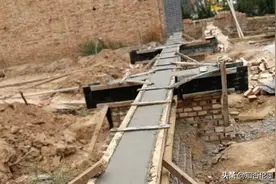 农村盖房子，浇筑好“圈梁”后多久才可以砌砖？听听内行人的建议图片