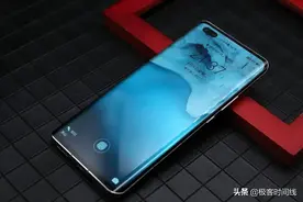 时尚潮搭彰显独特品位，荣耀30 Pro手机壳精选图片