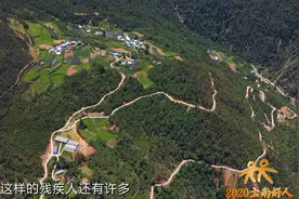 失去右腿后，他决定发展养殖业改善贫穷！最终，他成了带领残疾人农户致富的“领头羊”图片