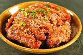 做粉蒸肉时，到底要不要放油？教你一招，蒸肉软糯入味不油腻视频封面