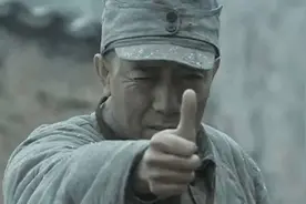 伸个拇指、眯个眼睛就能测出距离？战争片的场景是神话还是科学？图片