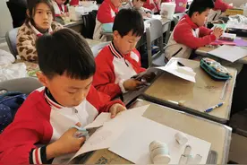 在教室 也能带孩子“种”一棵大树图片