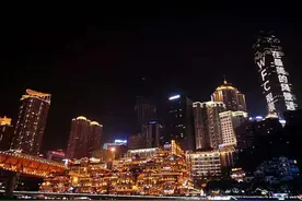 重庆必打卡之地~重庆夜景，被称之为“小维多利亚”图片