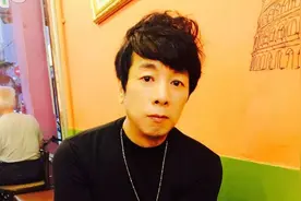 61岁老艺人曝明星收入内幕：不少人没钱还爱装阔图片