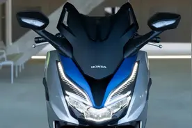 21款本田佛莎125发布电动风挡牵引力控制怠速启停小而精悍图片