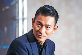 红了40年的刘德华，只犯过三个错：看错两个人，拍错一部电影图片