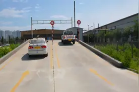 车坛快报｜6月1日起 自动挡驾驶证考试科目二取消“坡起”图片