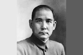 毛主席到中山陵谒陵，为安全有人要他走小道，主席：我就要走大道图片