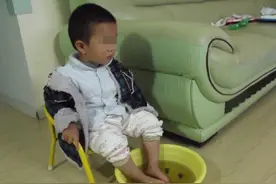小孩子可以用热水泡脚吗？家长可别马虎，做好这些准备再给他泡图片