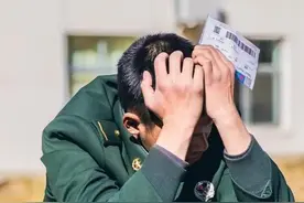 军人泪目的瞬间，有没有戳中你的点？图片