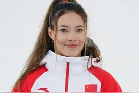 15岁放弃美籍加入中国国籍，称：我是中国人！如今为我国夺得金牌图片