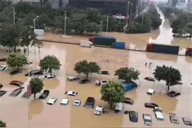 广州暴雨过后，大批二手车贩赶来！5万一辆奥迪值不值得入手？图片