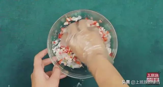 虾别再水煮了，只需1点技巧，口感弹牙喷喷香，一上桌就被吃光
