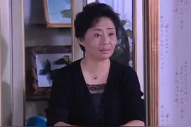 厅长检查国家粮库，一斧劈开出粮口大门，省长瞬间慌了图片