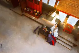 《山河令》一个镜头告诉你，最好的余生是有人叫，有背靠，有家回图片