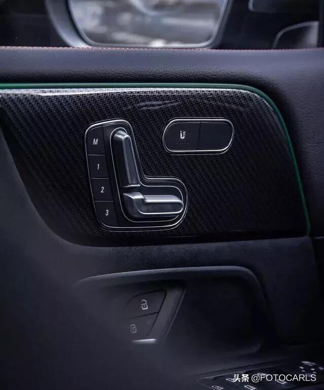 实拍 | 全新奔驰B级B200,AMG套件加身,内饰都没得说