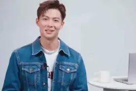 张铭恩如意算盘打得啪啪响，深夜现身胡冰卿住宅，热度再起图片