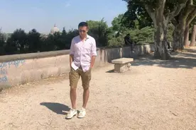 汪小菲情人节曝18年前旧照，外形颜值如小鲜肉，曾抱怨大S不点赞图片