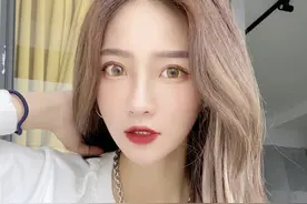 小说：她曾经一度的让我十分着迷图片