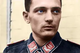 双目自带夜视的德军鹰眼军官，把大炮当成狙击炮使，打得苏军溃逃图片